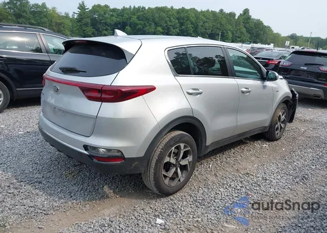 2021 Kia Sportage Lx z USA, uszkodzony, nr VIN KNDPMCAC9M7844869